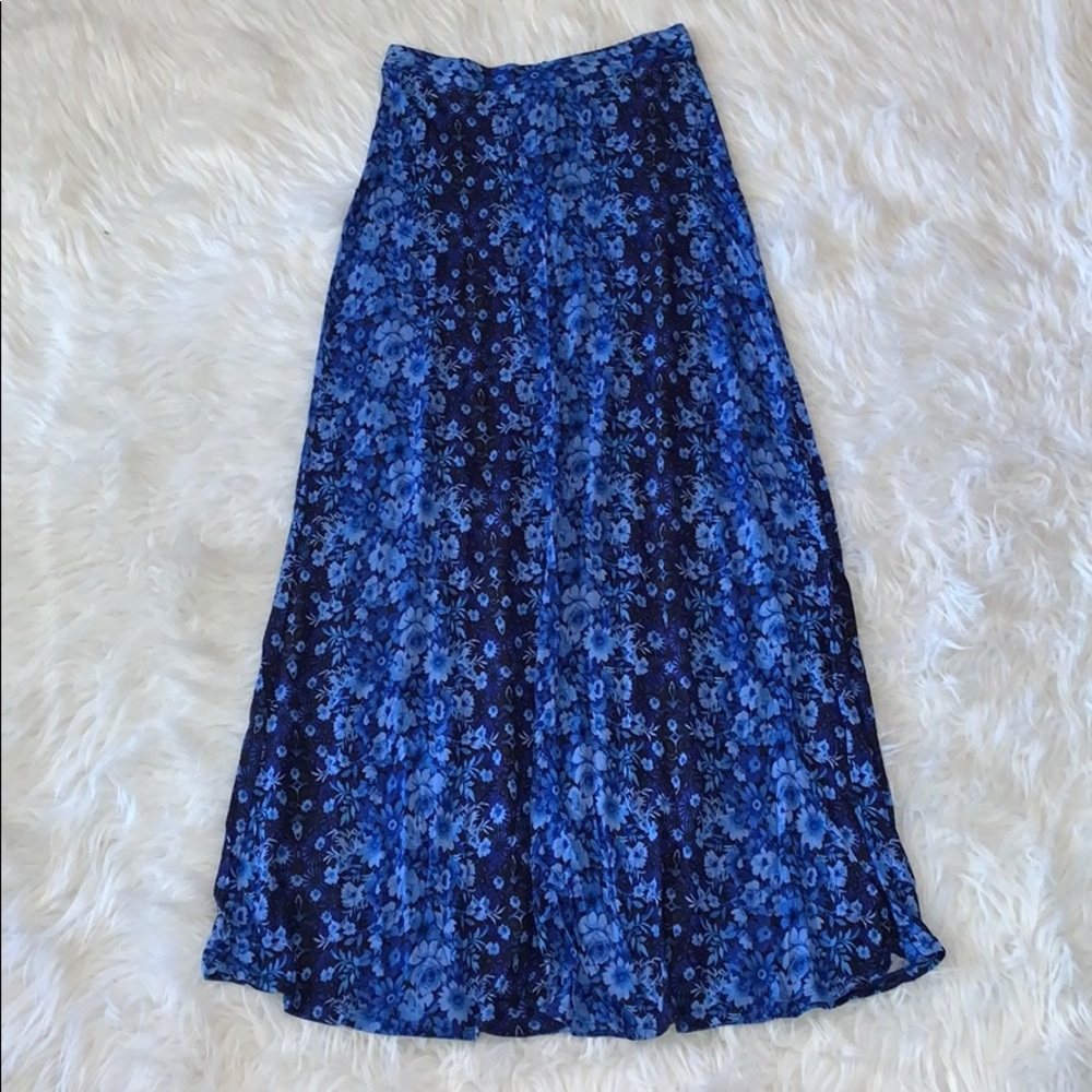 Forever 21 blue floral maxi skirt